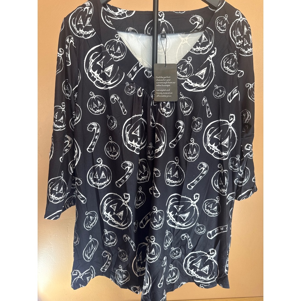 Halloween Jack-O-Lantern Pumpkin Candy Cane V-Neck Blouse Black White 1X NEW